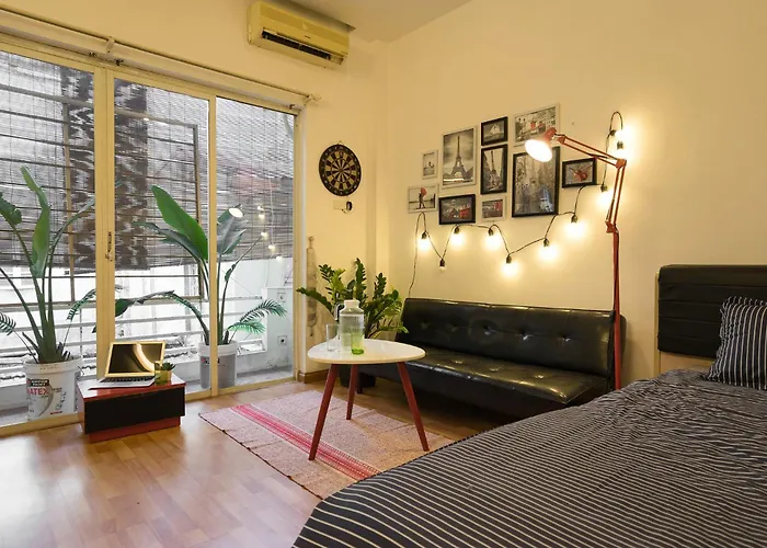 Michi House 3 Lê Hồng Phong đối diện Lăng Bác.