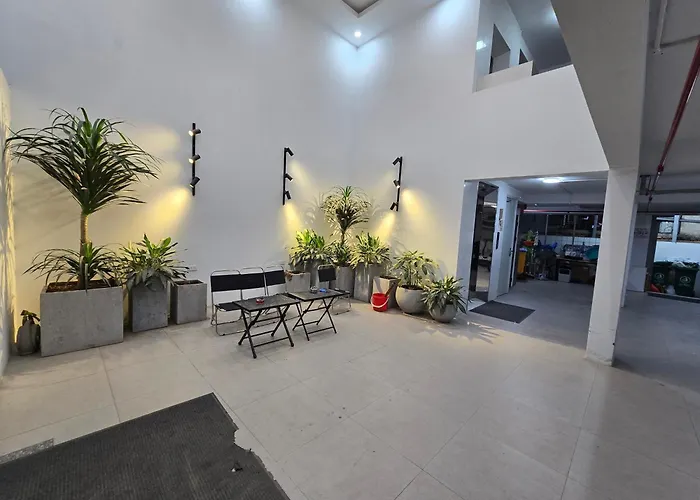 Homestay Phạm Văn Đồng, Hà Nội